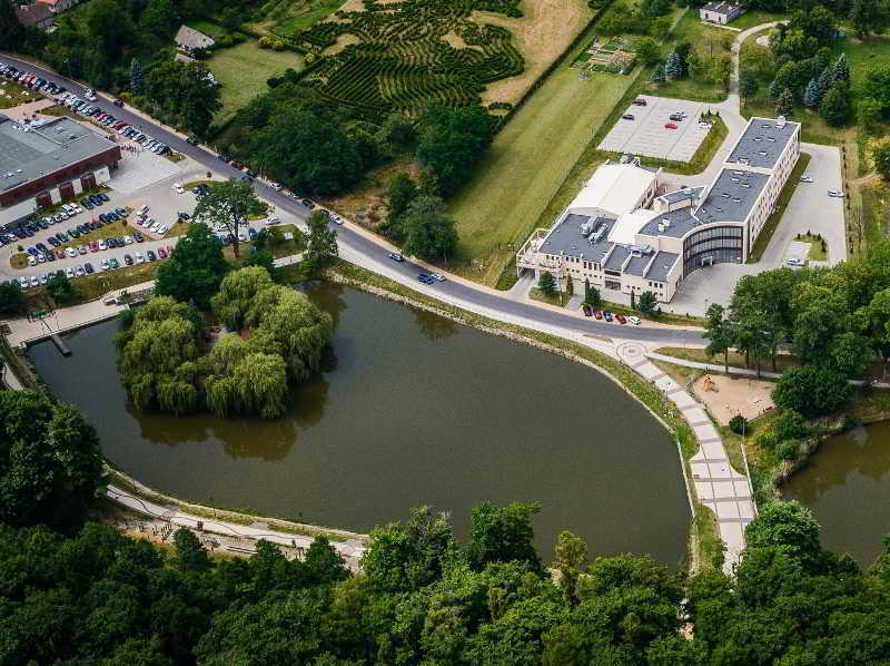 Hotel Trzebnica Buitenkant foto